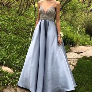 Like new luxury prom dress